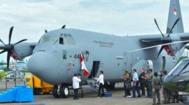 Presiden Jokowi Saksikan Penyerahan Pesawat Hercules untuk TNI AU